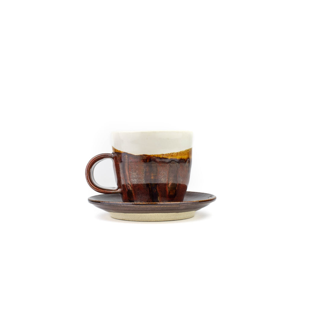Tasse à espresso avec soucoupe