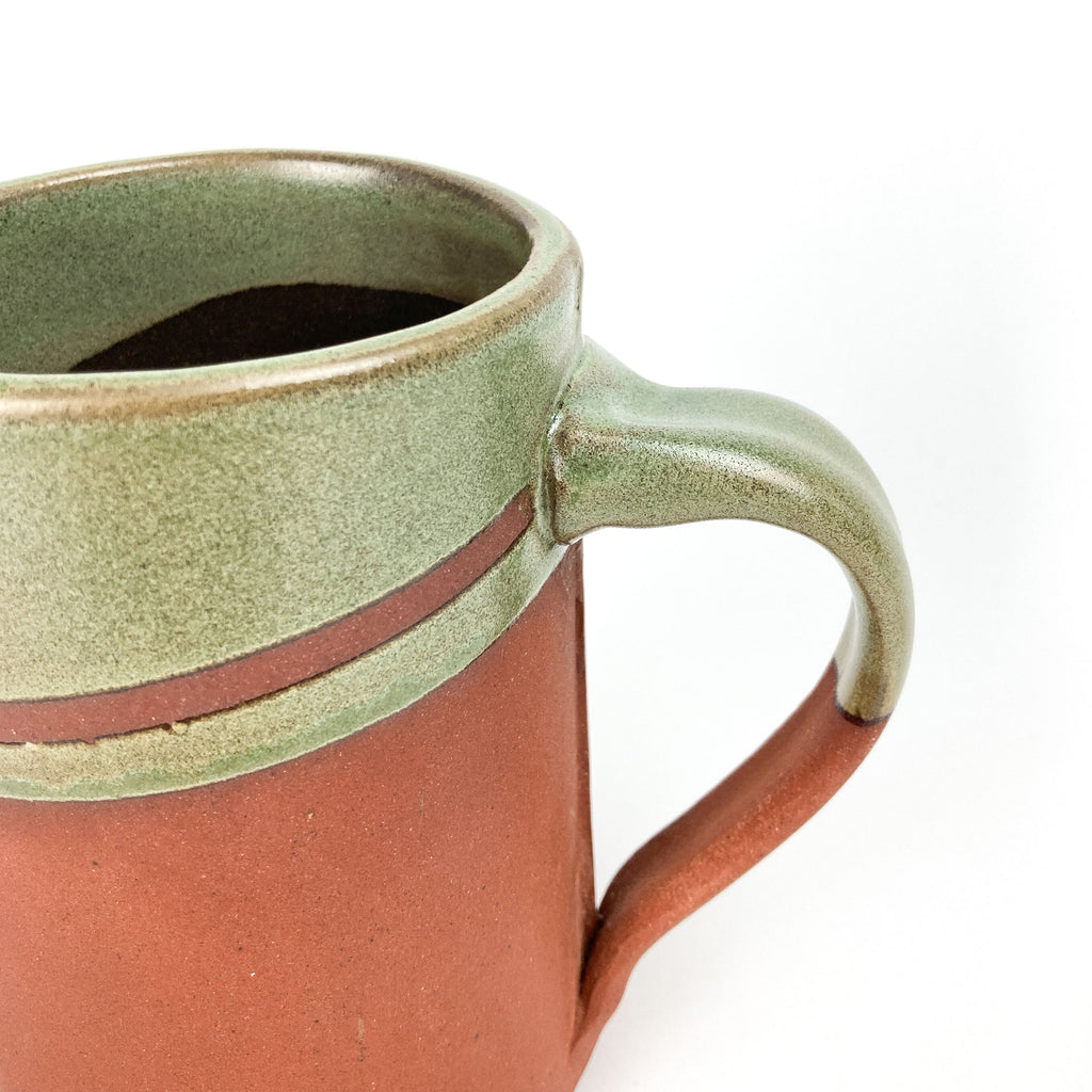 Tasse rouge et verte