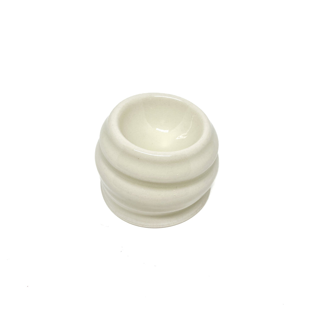 Coquetier en porcelaine