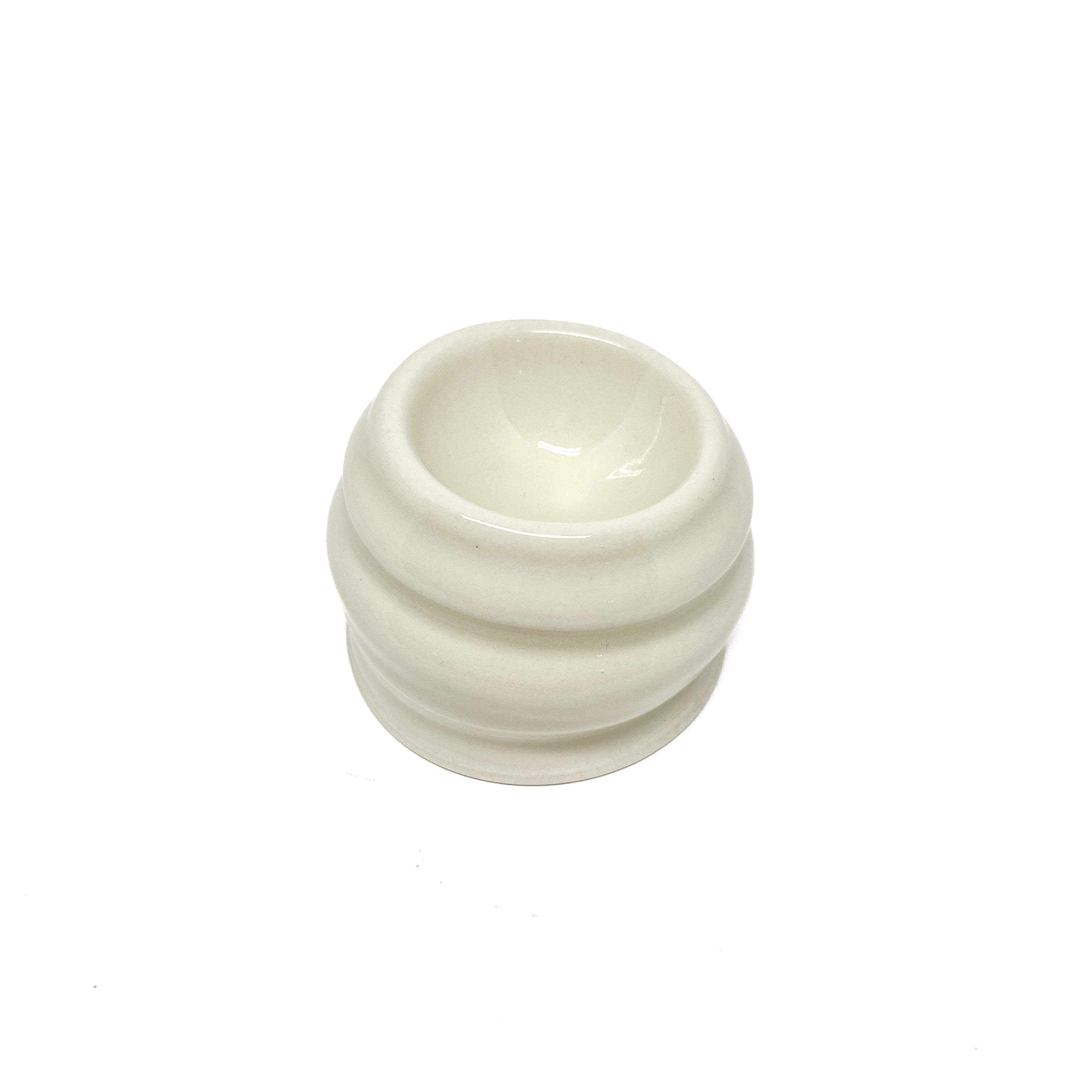 Coquetier en porcelaine