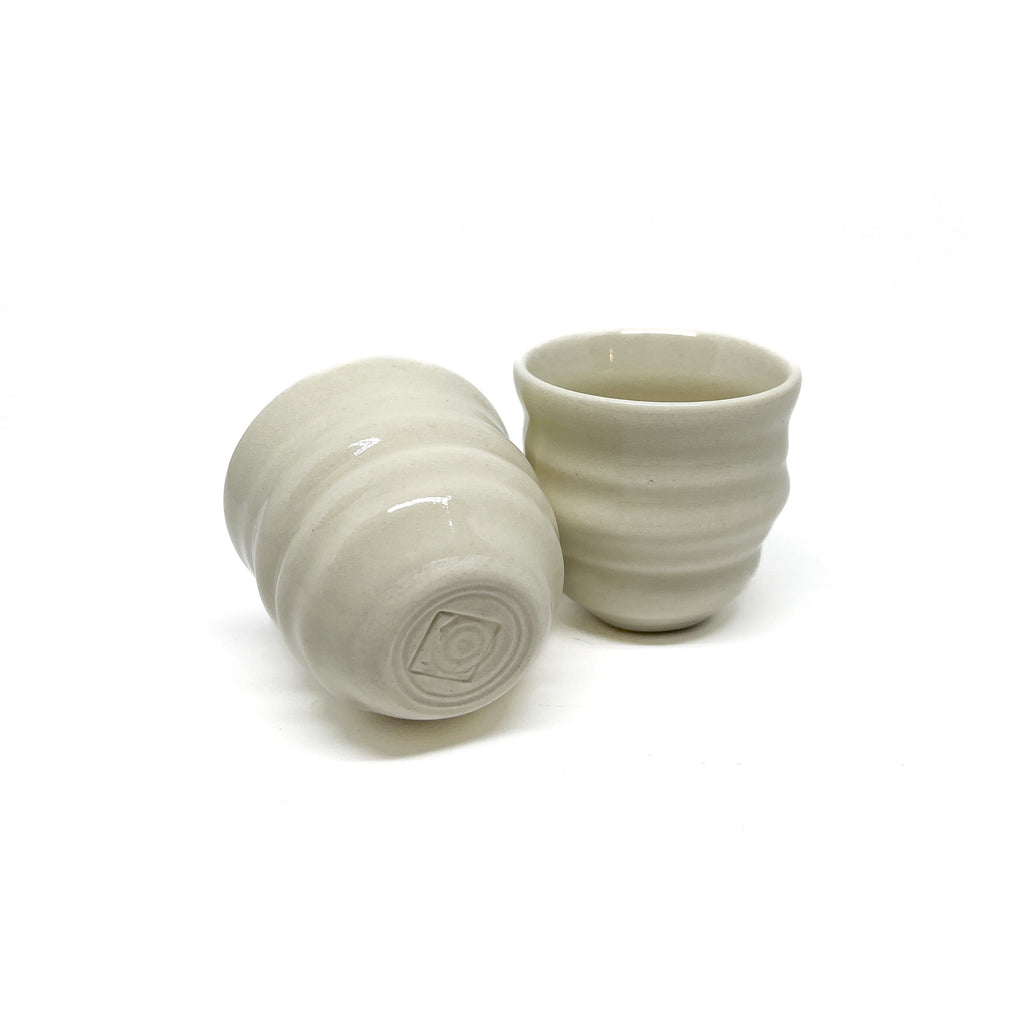 Tasses à saké en porcelaine
