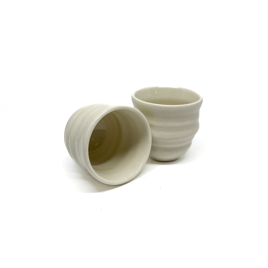Tasses à saké en porcelaine