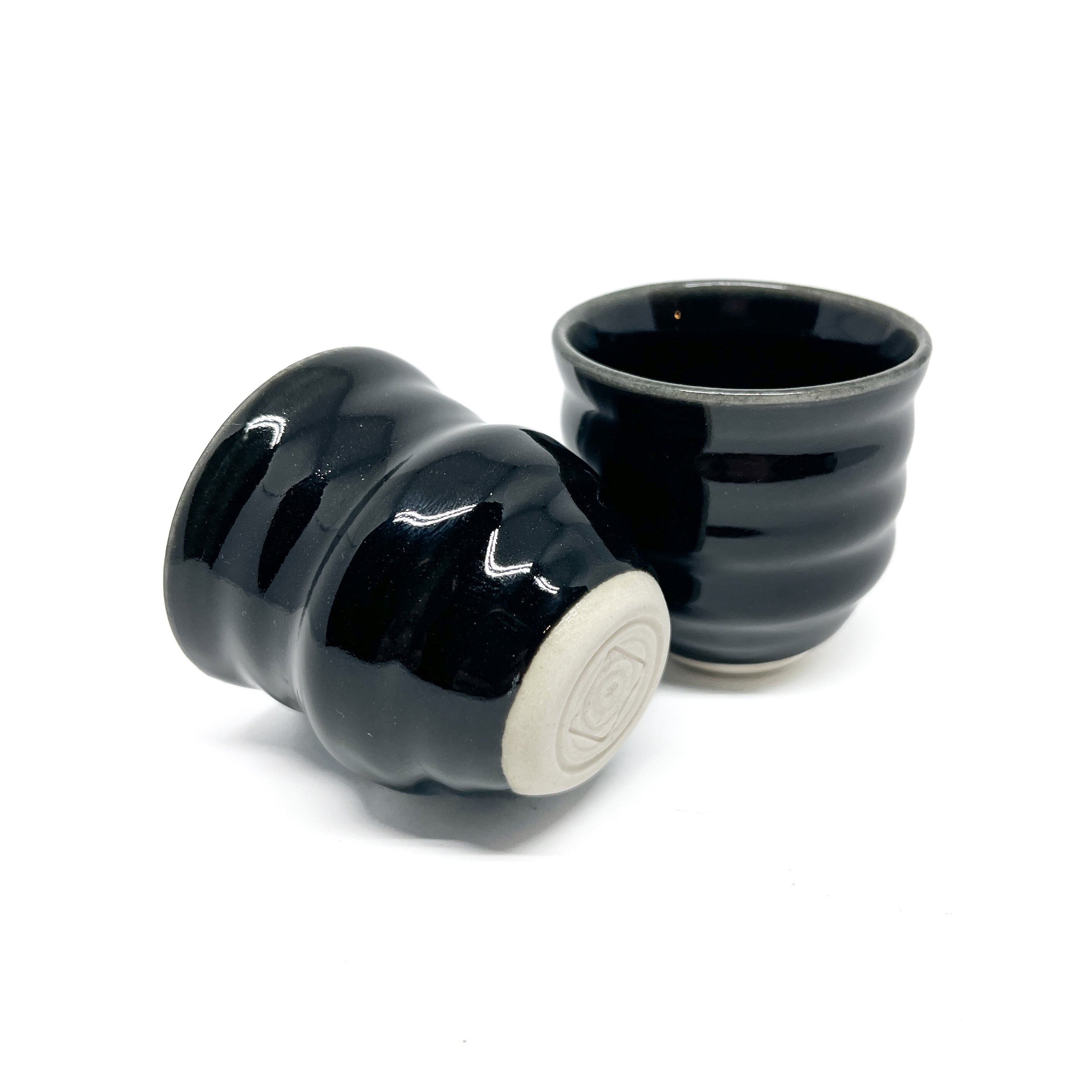 Tasses à saké en porcelaine