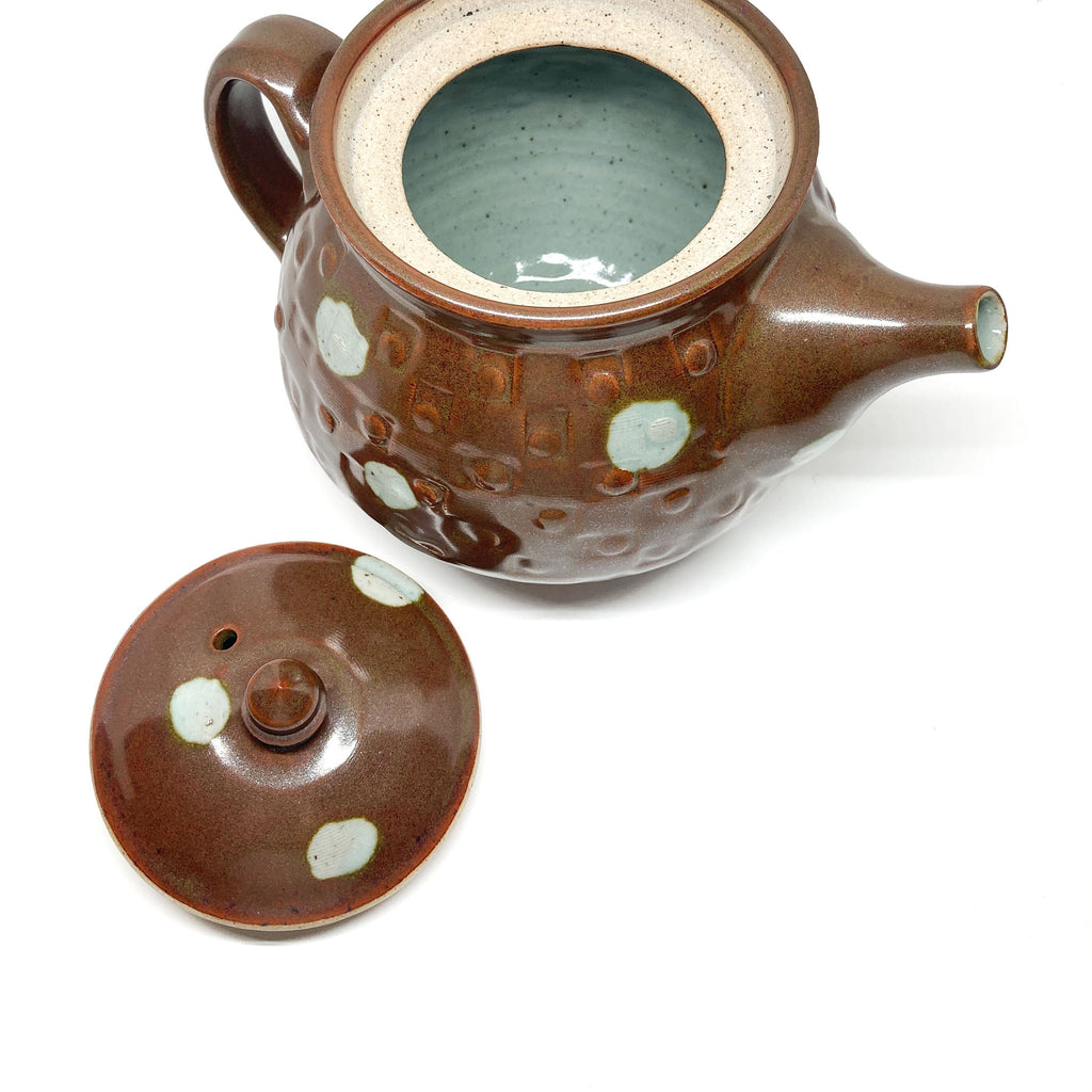 Théière à pois