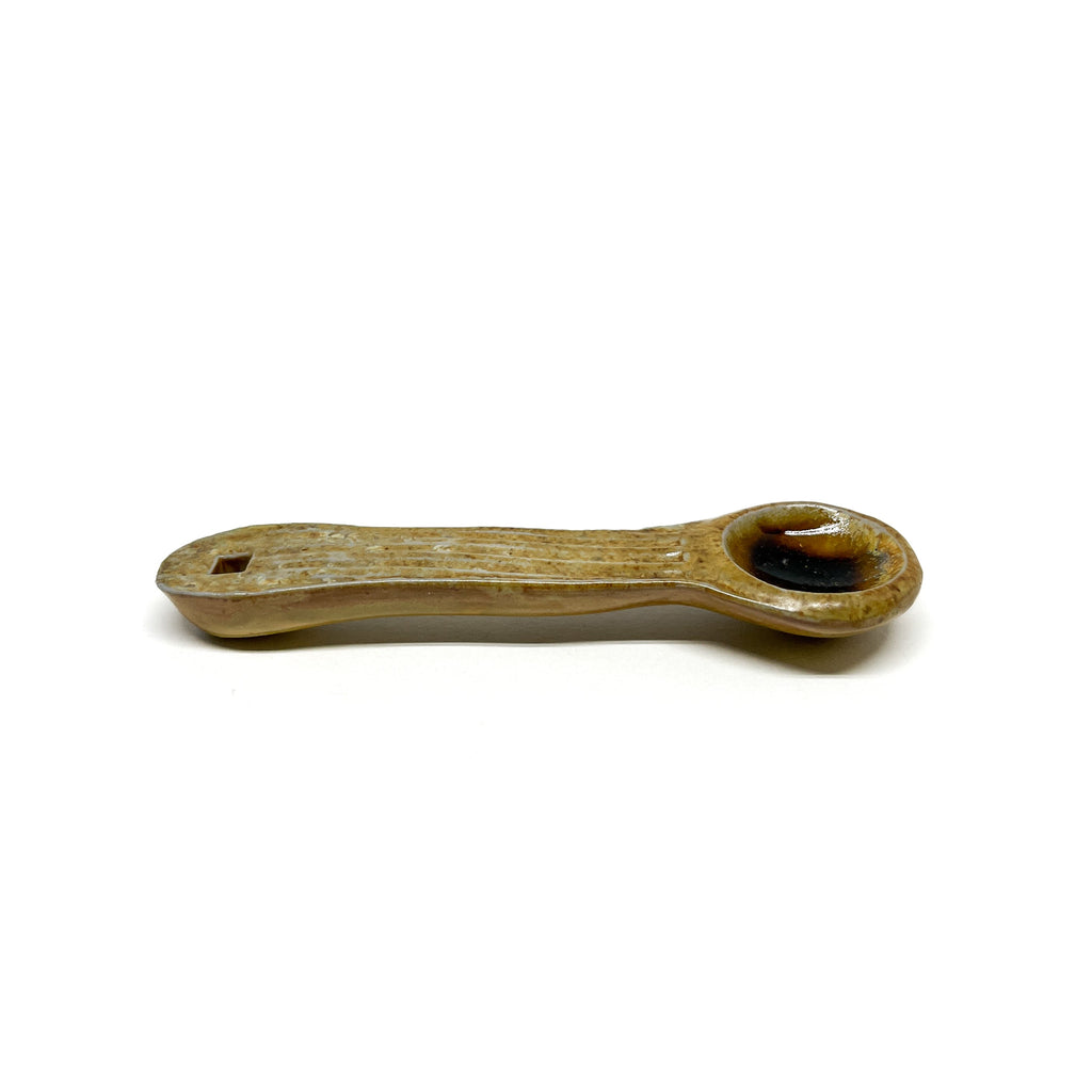 Cuillère de taille moyenne, décorée au sel
