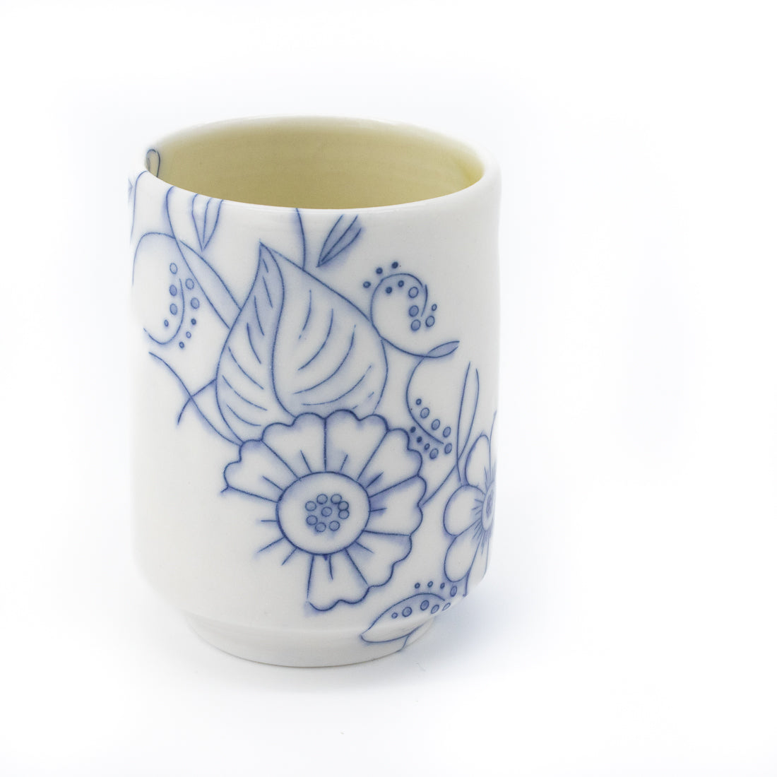 Tasse bleue et blanche