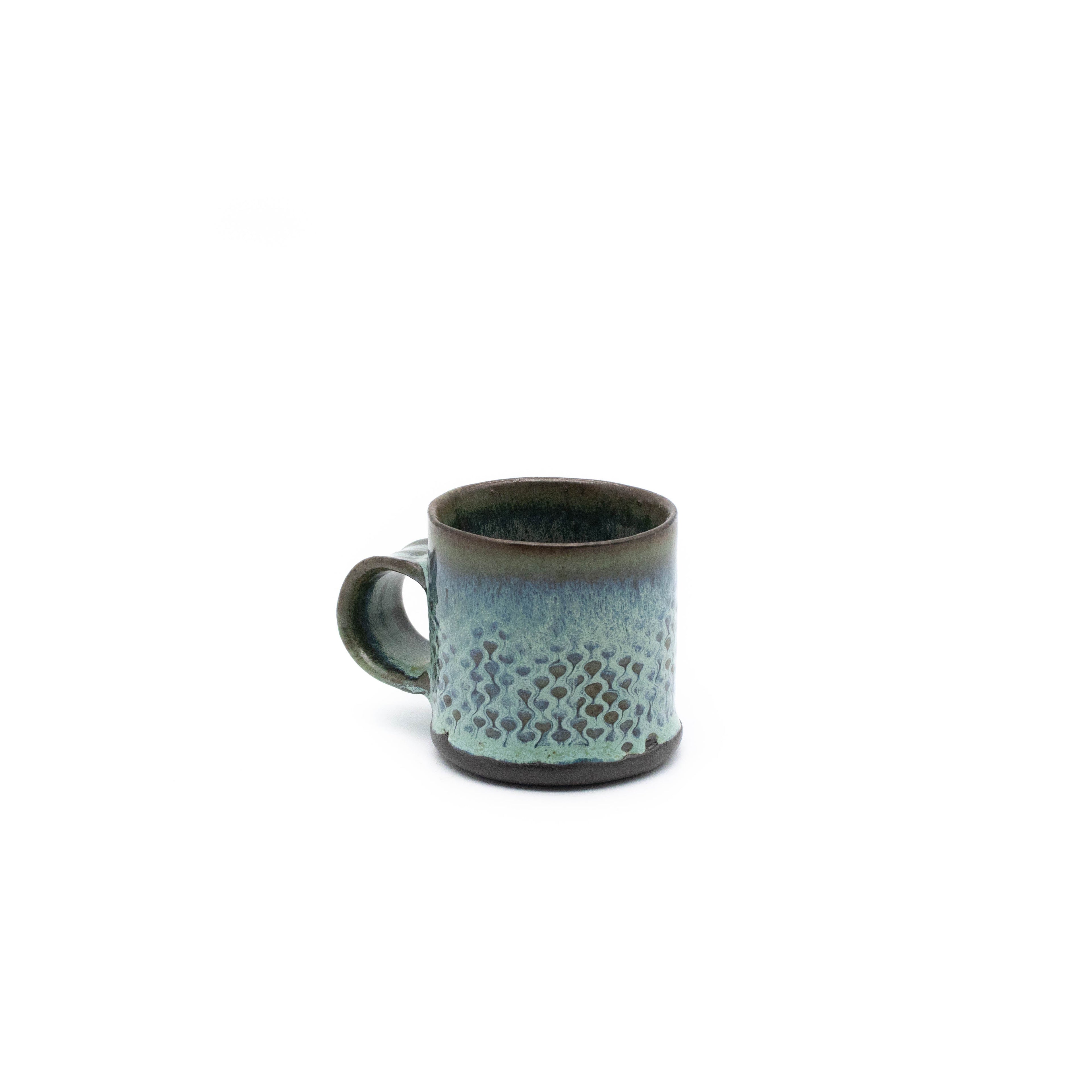 Tasses à espresso texturées fabriquées à la main