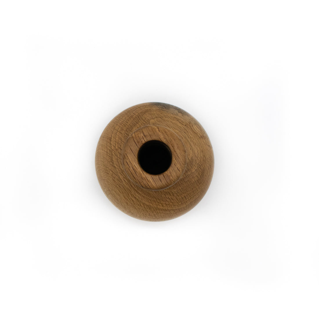 Vase en chêne