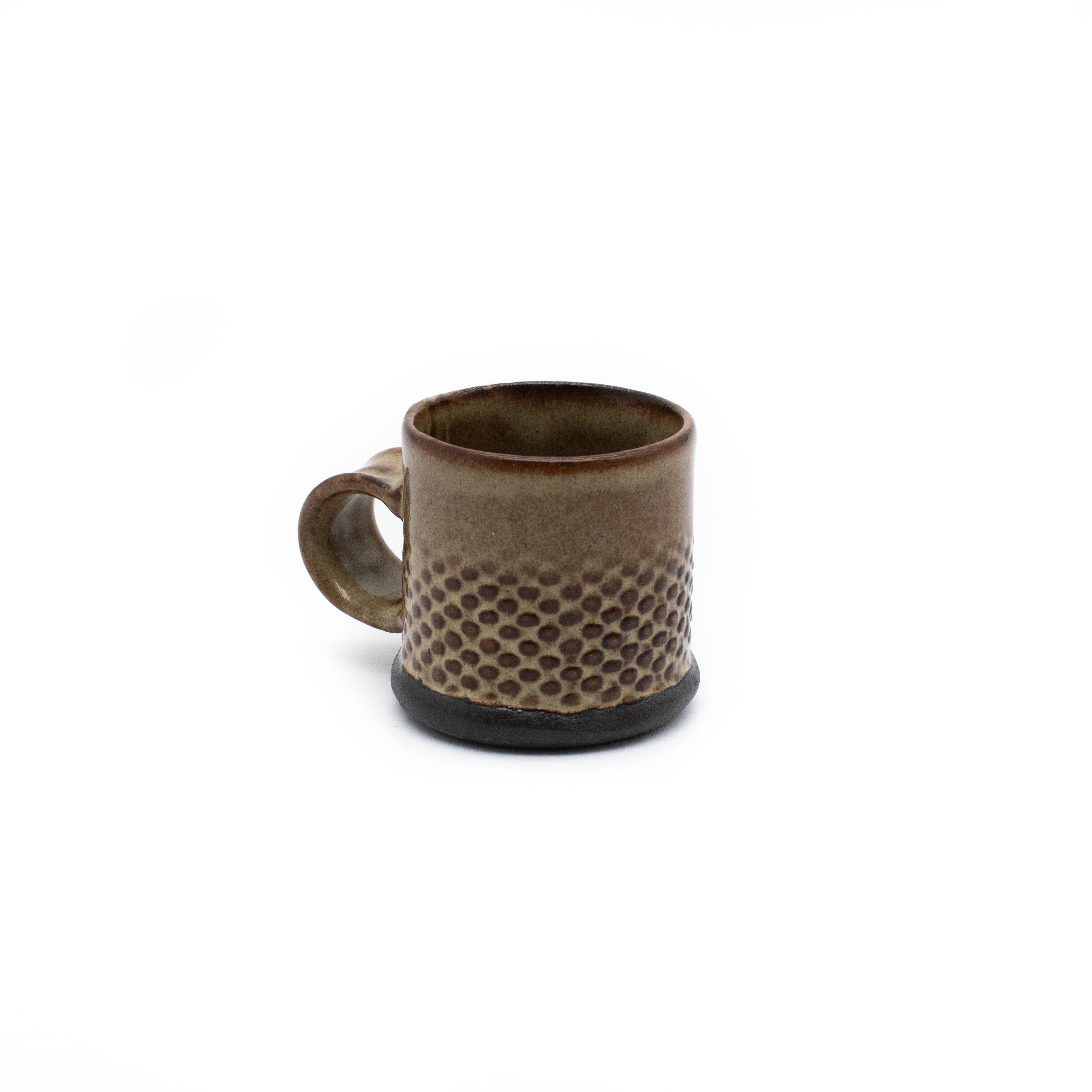 Tasses à espresso texturées fabriquées à la main