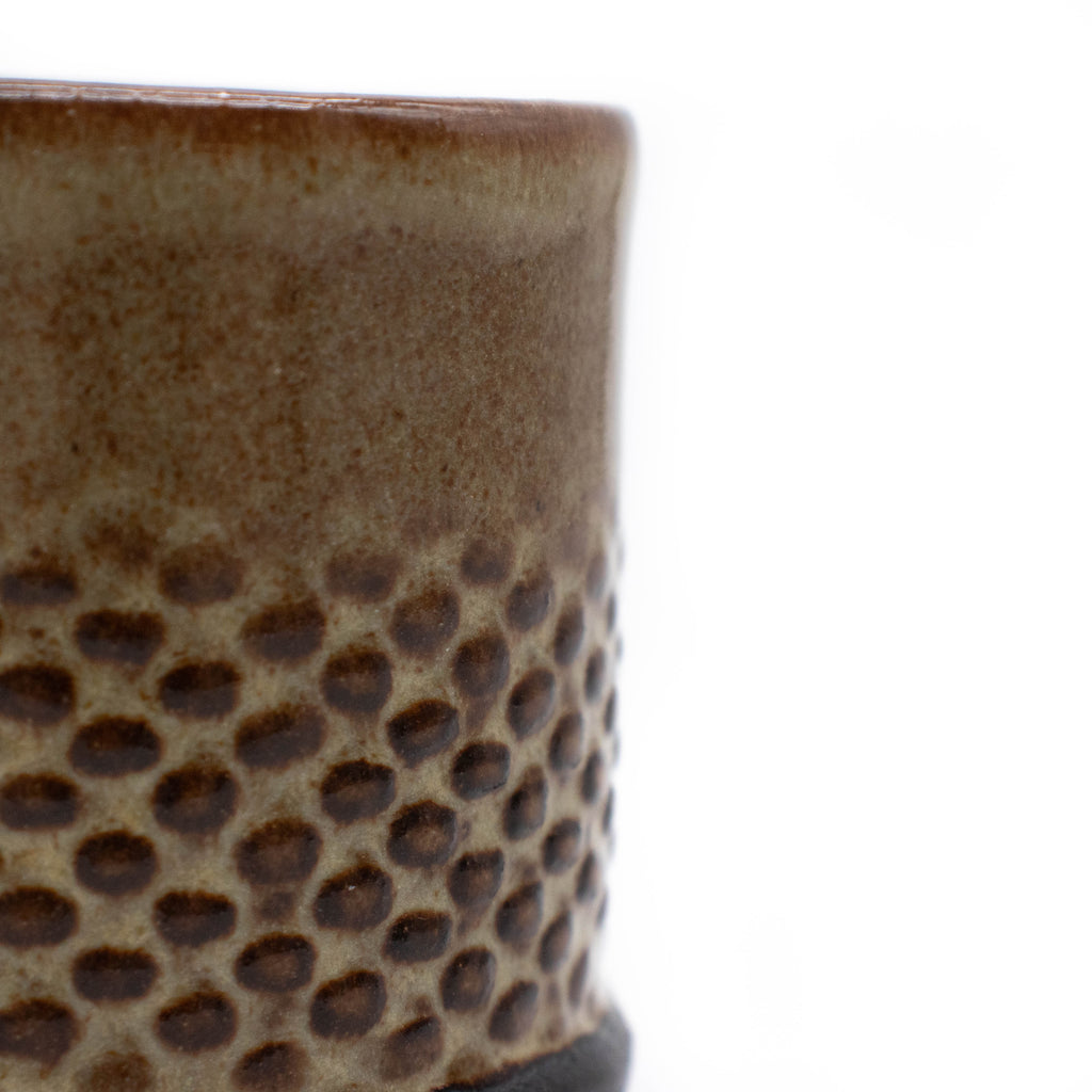 Tasses à espresso texturées fabriquées à la main