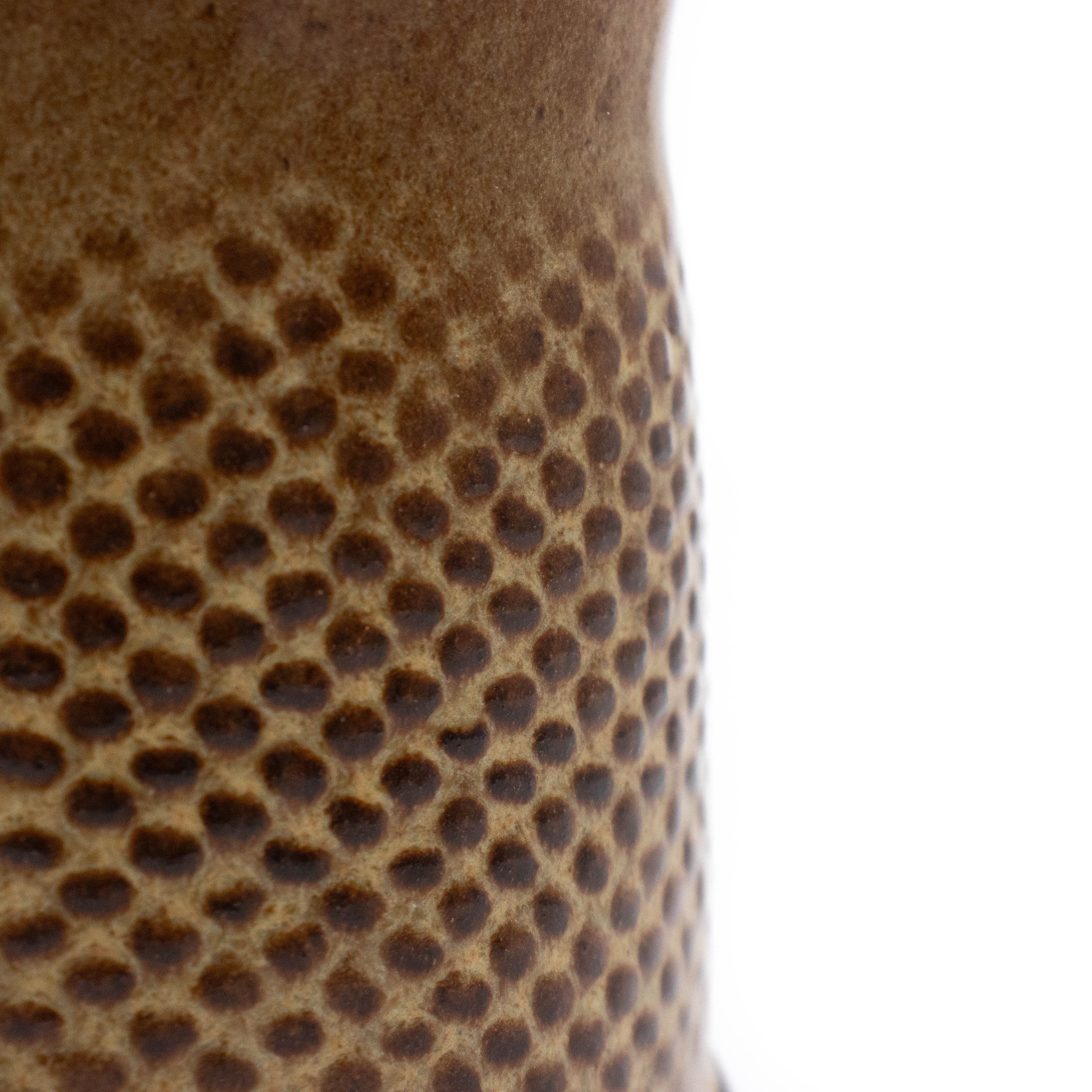 Mugs artisanaux texturés