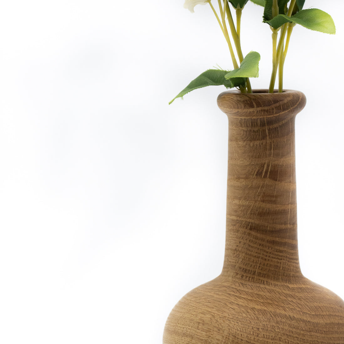 Vase en chêne